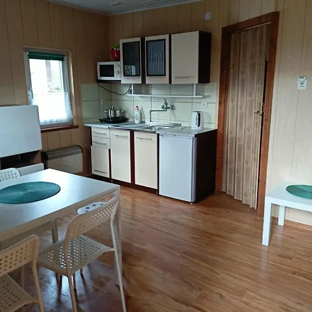 Wika 1 - Kazdy Z Prywatnym Ogrodkiem I Grillem, Bezplatny Parking Na Posesji Przewloka (Pomerania)